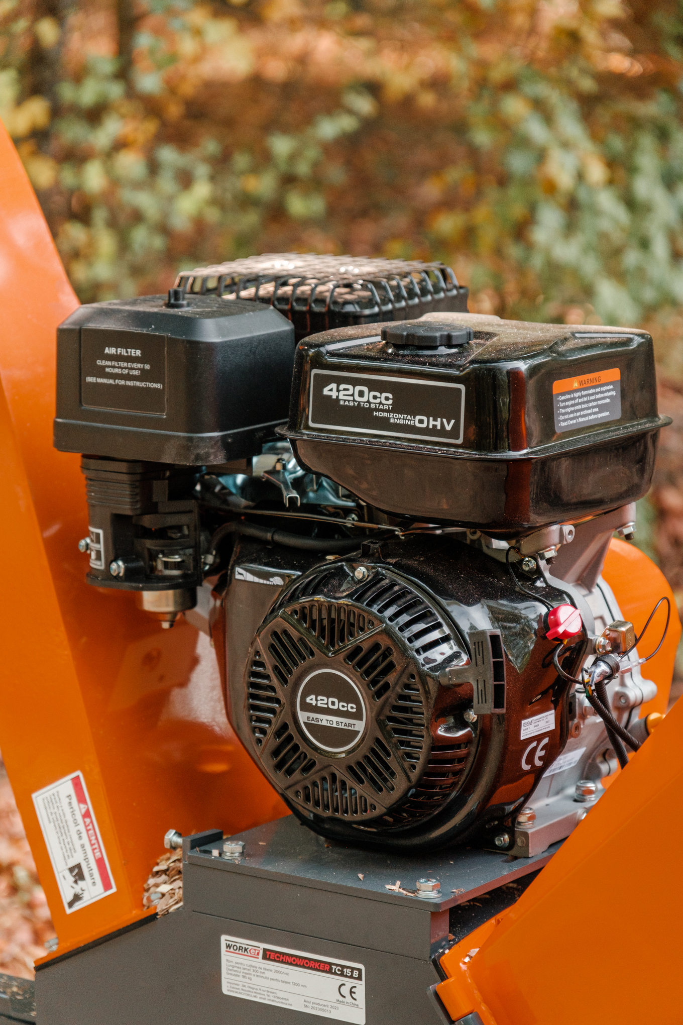 Tocator de crengi benzina TechnoWorker TC 7 B - imagine 2